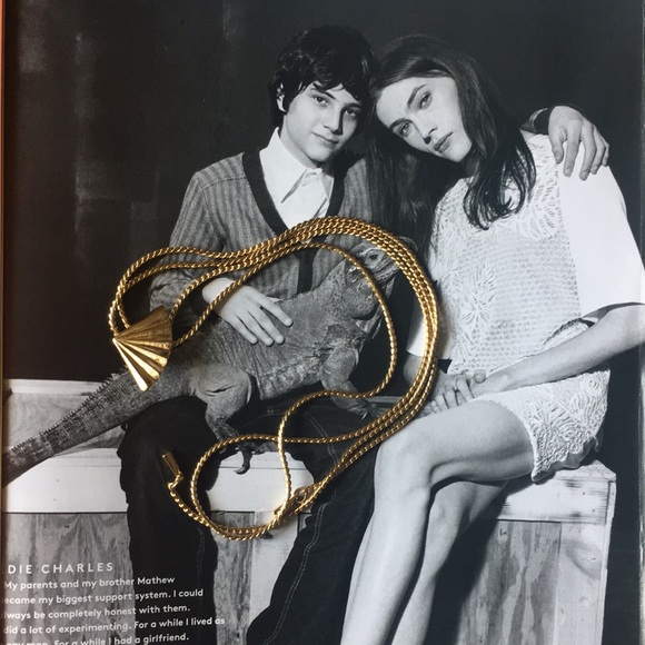 Vintage gold tone chocker/necklace - Picture 5 of 6